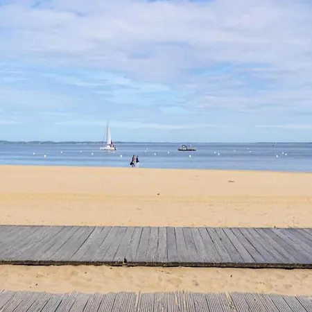 Sumptuous With Beach Access Apartment