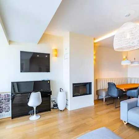 Sumptuous With Beach Access Apartment