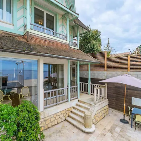Sumptuous With Beach Access Apartment