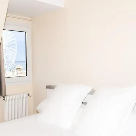 Sumptuous With Beach Access Apartment