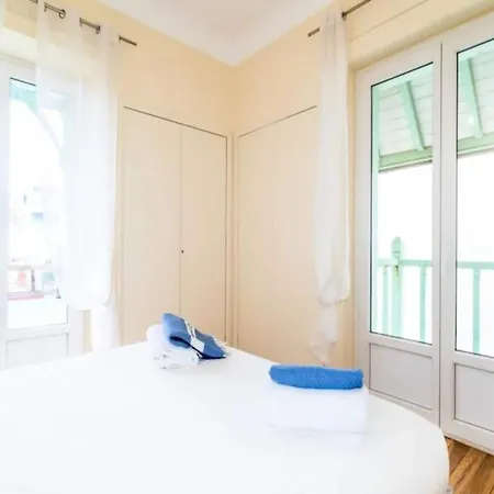 Sumptuous With Beach Access Apartment *